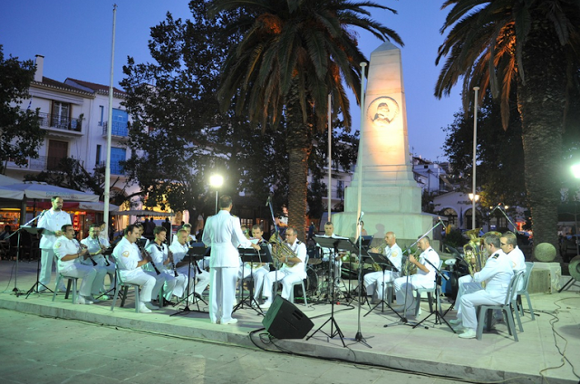 Συμμετοχή του Πολεμικού Ναυτικού στον Εορτασμό της 186ης Επετείου της Ναυμαχίας του Ναβαρίνου - Φωτογραφία 4