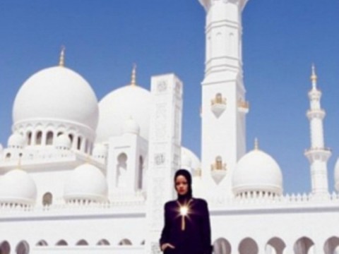 Έδιωξαν την Ριάνα από μουσουλμανικό τέμενος για προκλητική φωτογράφηση [εικόνες] - Φωτογραφία 6