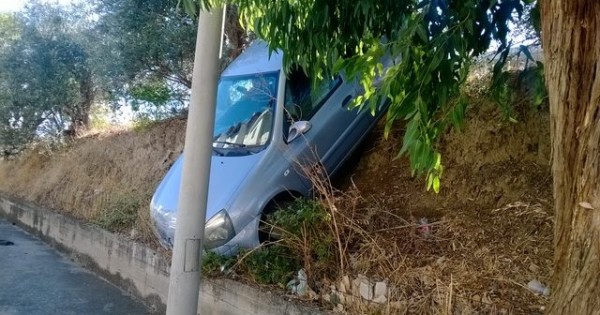 Πώς φαντάζεστε ότι βρέθηκε σε αυτή τη θέση το αυτοκίνητο που βλέπετε - Φωτογραφία 3