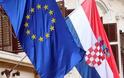 Αύξηση ΦΠΑ ή φόρο στα ακίνητα εξετάζει η Κροατία