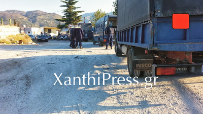 Ολοκληρώθηκε η επιχείρηση της Αστυνομίας στον οικισμό αθιγγάνων της Ξάνθης. Συλλήψεις και προσαγωγές μπροστά στην κάμερα! - Φωτογραφία 5