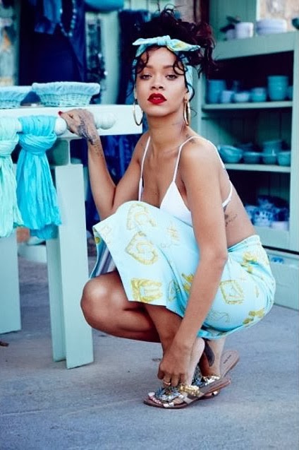 Η Rihanna... βγήκε από τα ρούχα της στην Κρήτη - Φωτογραφία 5