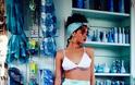 Η Rihanna... βγήκε από τα ρούχα της στην Κρήτη - Φωτογραφία 4