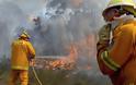 Αυστραλία: To «πάνω χέρι» στη μάχη με τις πυρκαγιές παίρνουν οι πυροσβέστες