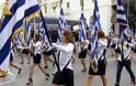 Κρήτη: Ρατσιστικό κρούσμα με φόντο την παρέλαση της 28ης - Αντιδράσεις για την αριστούχο από την Αλβανία που θα κρατήσει την ελληνική σημαία