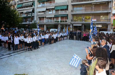 Πάτρα: Κορυφώνονται αύριο οι εκδηλώσεις για την 28η - Δείτε φωτο από την κατάθεση στεφάνων σήμερα - Φωτογραφία 5