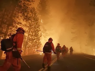 ΗΠΑ: Υπό πλήρη έλεγχο η πυρκαγιά στο Πάρκο Γιοσέμιτι - Φωτογραφία 1