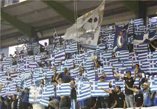 Ανόρθωση: Έβγαλαν χίλιες Ελληνικές σημαίες μπροστά στους Τούρκους! - Φωτογραφία 1