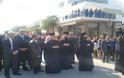Πλήθος κόσμου υποδέχθηκε τον Πατριάρχη Βαρθολομαίο στη Ν. Μηχανιώνα Θεσσαλονίκης [video] - Φωτογραφία 2