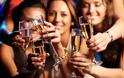 Αλκοόλ: Οι top 10 μύθοι που θα ακούσετε