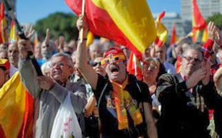 Διαμαρτυρία χιλιάδων Ισπανών για την αποφυλάκιση βάσκων αυτονομιστών - Φωτογραφία 1