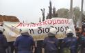 Διαμαρτυρία ΣΥΡΙΖΑ - ΑΝΤΑΡΣΥΑ στην παρέλαση της Θεσσαλονίκης