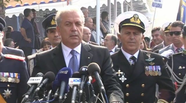 Βίντεο από τη στρατιωτική παρέλαση και τις δηλώσεις του ΥΕΘΑ Δημ. Αβραμόπουλου στη Θεσσαλονίκη - Φωτογραφία 1