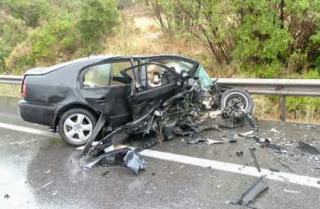 Θρήνος στη Κέρκυρα: Νεκρός 17χρονος σε τροχαίο ατύχημα - Φωτογραφία 1