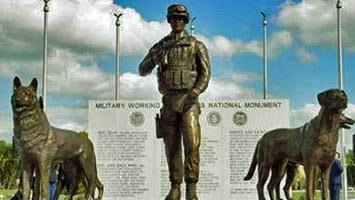 ΗΠΑ: Τιμούν σκύλους - στρατιώτες με μνημείο - Φωτογραφία 1