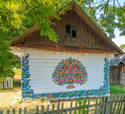 Γνωρίστε το πιο χαριτωμένο χωριό στην Ευρώπη... με ζωγραφισμένα σπιτάκια! [Photos] - Φωτογραφία 10