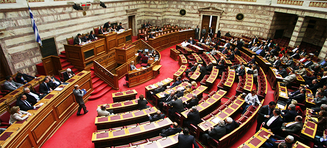 Υψηλοί τόνοι στη Βουλή κατά τη συζήτηση του νομοσχεδίου του υπουργείου Υγείας - Φωτογραφία 1