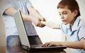 Ποια τα συμπτώματα που έχει το παιδί, που πάσχει από εθισμό στο διαδίκτυο; Τι πρέπει να κάνετε για να το προφυλάξετε;
