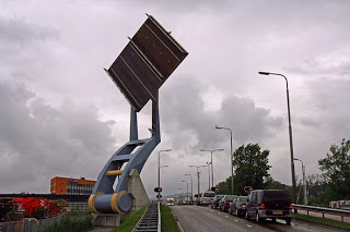Kαταπληκτική «ιπτάμενη»… γέφυρα στην Ολλανδία! - Φωτογραφία 1