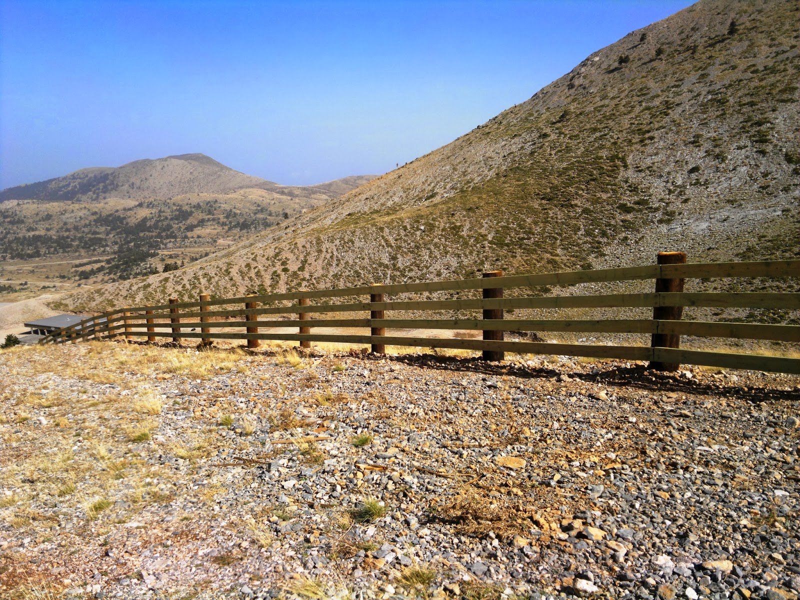 Καλάβρυτα: Χιονοφράκτες τύπου Wyoming στο Χιονοδρομικό Κέντρο - Φωτογραφία 1