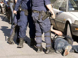Κρήτη: «Πλούσιο» τριήμερο με 1.485 παραβάσεις και 132 συλλήψεις - Φωτογραφία 1