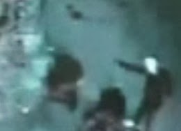 Αυτό είναι το φρικιαστικό βίντεο από τη δολοφονία των δύο νέων στο Νέο Ηράκλειο - Φωτογραφία 1