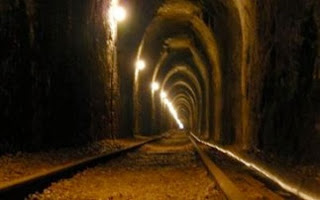 Πέντε νεκροί σε εγκαταλειμμένο ορυχείο στην Αλβανία - Φωτογραφία 1