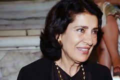 Τι συμβαίνει με τη θρυλική, διεθνή ιέρεια της τέχνης Ειρήνη Παπά;