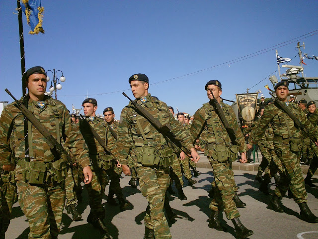 Εορτασμός απελευθέρωσης της Λέσβου (ΦΩΤΟ, ΒΙΝΤΕΟ από τη στρατιωτική παρέλαση) - Φωτογραφία 3