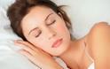 5 τρόποι για να ομορφύνετε στον ύπνο σας