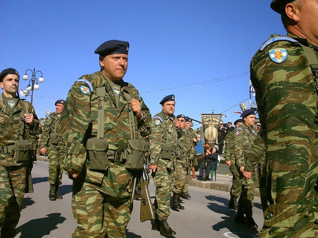Νέες φωτό από τη στρατιωτική παρέλαση για την απελευθέρωση της Λέσβου - Φωτογραφία 8
