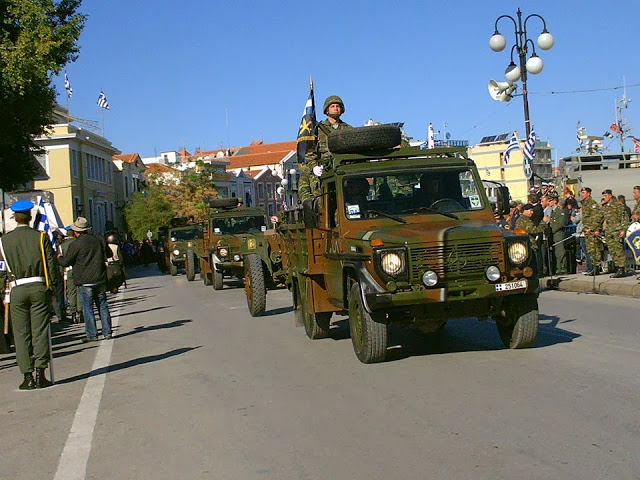 Νέες φωτό από τη στρατιωτική παρέλαση για την απελευθέρωση της Λέσβου - Φωτογραφία 9