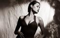 Η Angelina Jolie παραπονιέται πως της έβαλαν πολύ μεγάλα επιθέματα σιλικόνης