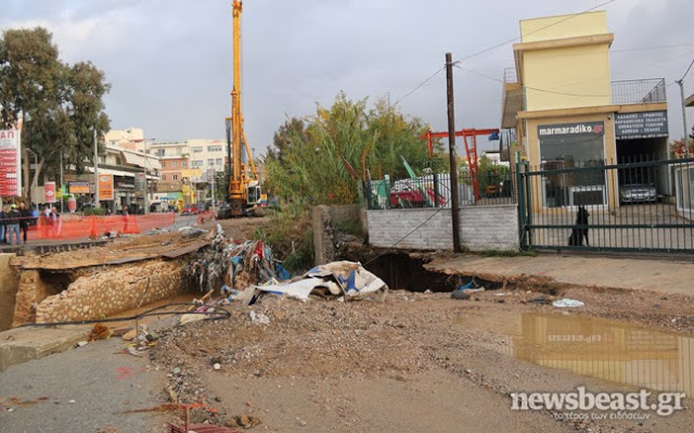 Φωτογραφίες από την καθίζηση στο Καματερό - Φωτογραφία 5