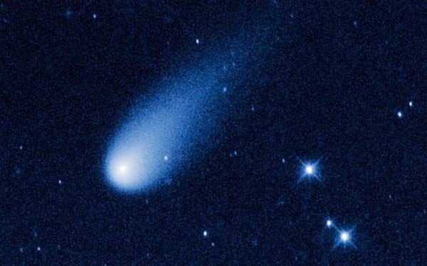 Πλησιάζει με ταχύτητα τον ήλιο ο «κομήτης του αιώνα» - Φωτογραφία 1