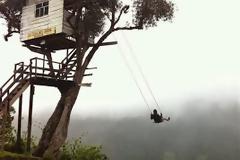 Κάνοντας κούνια στο… κενό (εικόνες)