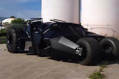 Η ρέπλικα του Batman Tumbler κυκλοφορεί!