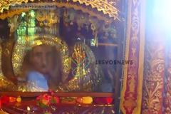ΜΕ ΑΝΘΡΩΠΙΝΟ ΠΡΟΣΩΠΟ ΕΜΦΑΝΙΣΤΗΚΕ Ο ΤΑΞΙΑΡΧΗΣ ΣΤΟ ΜΑΝΤΑΜΑΔΟ!!! ΔΕΙΤΕ ΑΠΟΚΑΛΥΠΤΙΚΕΣ ΦΩΤΟΓΡΑΦΙΕΣ!