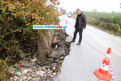 Oι πρώτες καταστροφές από τις πρώτες ισχυρές βροχοπτώσεις στα Τρίκαλα [video] - Φωτογραφία 4