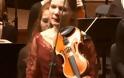 ΔΕΙΤΕ ΤΟ ΒΙΝΤΕΟ Ολλανδή βιολίστρια «έκλεισε» συναυλία της με Τσιτσάνη