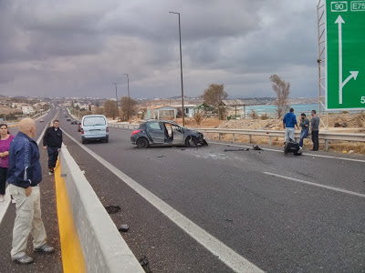 Ένα ακόμη τροχαίο στους δρόμους της Κρήτης - Φωτογραφία 2