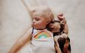 Η ιστορία αγάπης και... ύπνου ενός μωρού και ενός σκύλου που «έλιωσε» το Ίντερνετ - Φωτογραφία 10