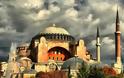 Άγκυρα σε Αθήνα: Δεν θέλουμε μαθήματα θρησκευτικών ελευθεριών