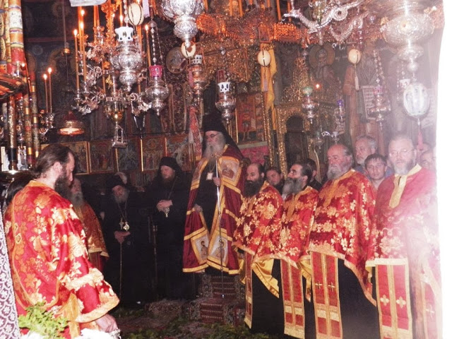 3886 - Λαμπρός  ο  εορτασμός των  Παμμεγίστων  Ταξιαρχών στην  εορτάζουσα Ιερά  Μονή  Δοχειαρίου Αγίου  Όρους - Φωτογραφία 1