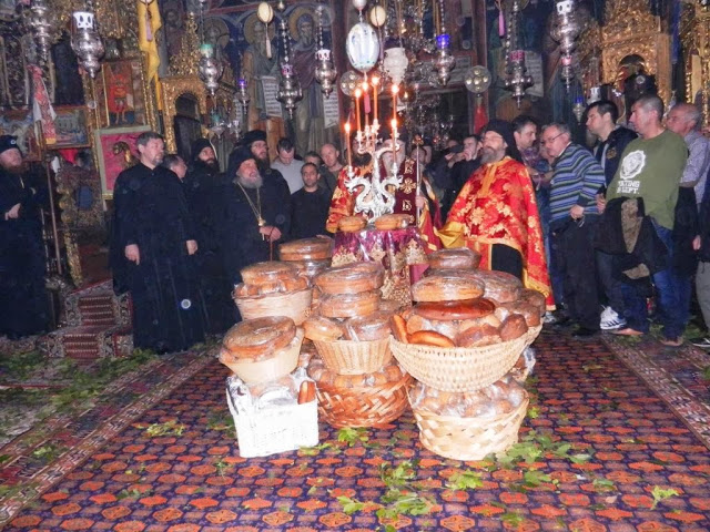 3886 - Λαμπρός  ο  εορτασμός των  Παμμεγίστων  Ταξιαρχών στην  εορτάζουσα Ιερά  Μονή  Δοχειαρίου Αγίου  Όρους - Φωτογραφία 2