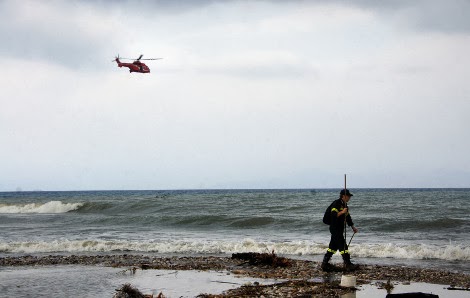 Σκηνές «αποκάλυψης» στη Ρόδο: Τεράστιες ζημιές - Ανείπωτος πόνος για τους νεκρούς - Φωτογραφία 7