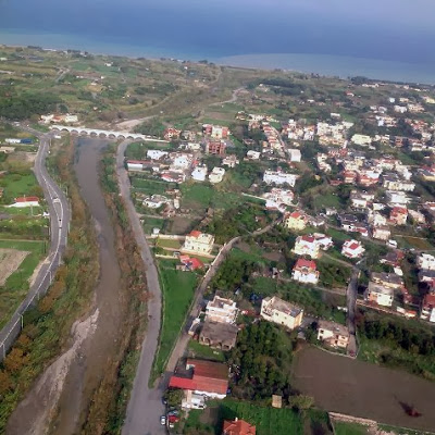 Βιβλική καταστροφή προδίδουν οι αεροφωτογραφίες πάνω από το «δολοφονικό» ποτάμι της Κρεμαστής στη Ρόδο - Φωτογραφία 5