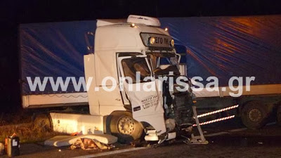 Συγκλονίζουν οι εικόνες στα Τέμπη [Photos] - Φωτογραφία 8