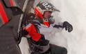 Snowmobile ατυχήματα: Έφαγε η μούρη τους... χιόνι! [Video]