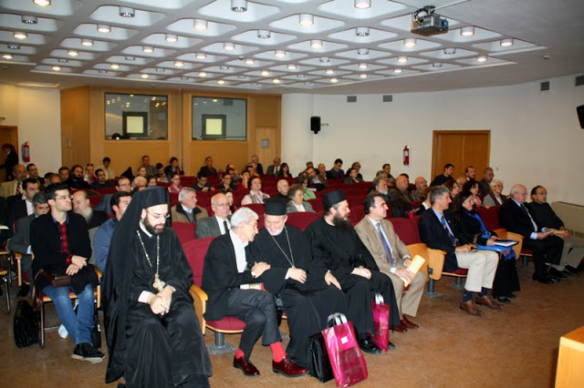 3908 - Έληξαν οι εργασίες του τριήμερου Η’ Διεθνούς Συνεδρίου της Αγιορειτικής Εστίας αφιερωμένου στη Λογιοσύνη στο Άγιον Όρος. - Φωτογραφία 4